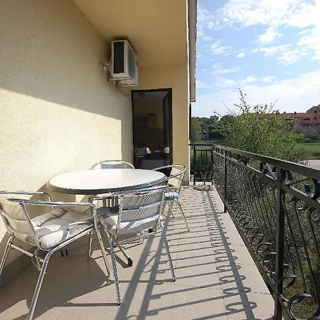 Ferienwohnung Fuer 5 Personen Ca 65 Qm In Milcetici, Kvarner Bucht Krk *